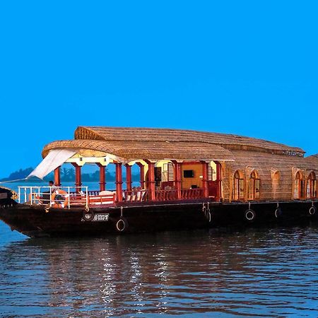 Aqua Jumbo Houseboats Hotel Kumarakom Eksteriør billede