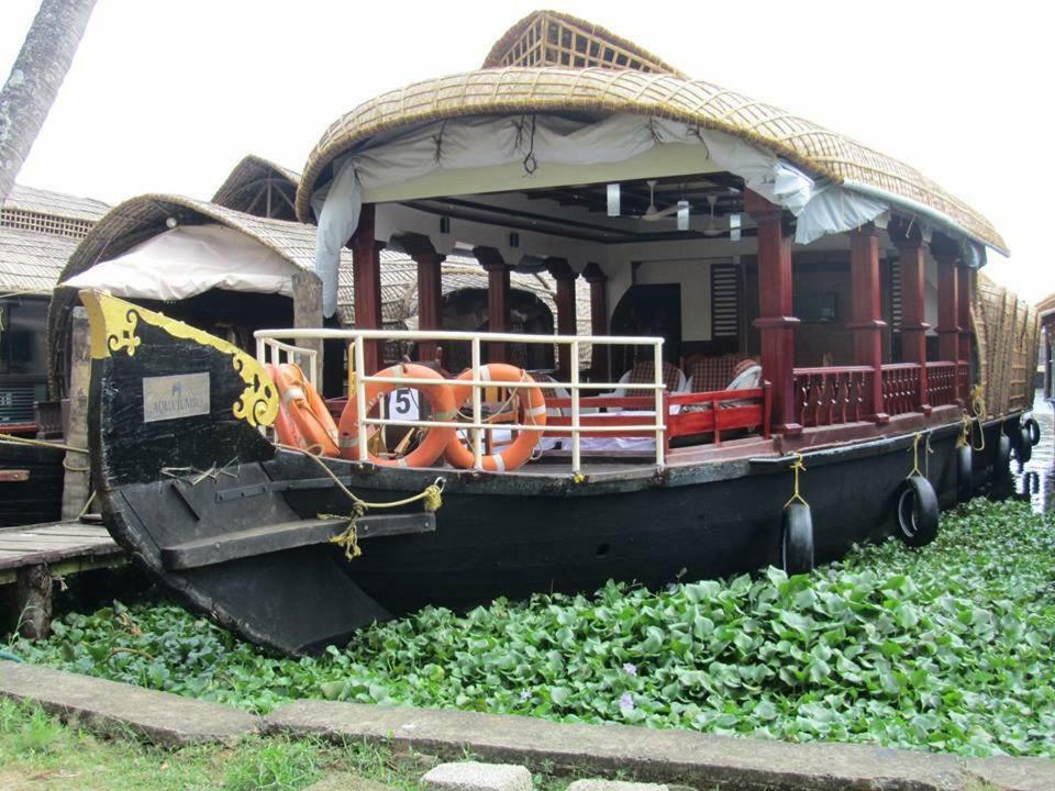 Aqua Jumbo Houseboats Hotel Kumarakom Eksteriør billede