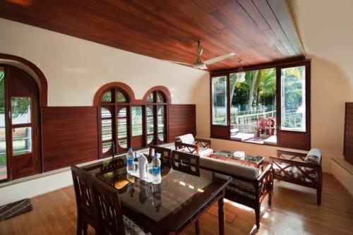 Aqua Jumbo Houseboats Hotel Kumarakom Eksteriør billede